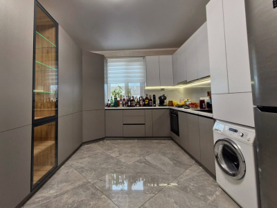 port-06-kitchen
